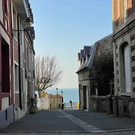 Holiday home La Maison Bleue *