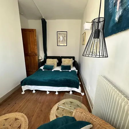 Holiday home La Maison Bleue *